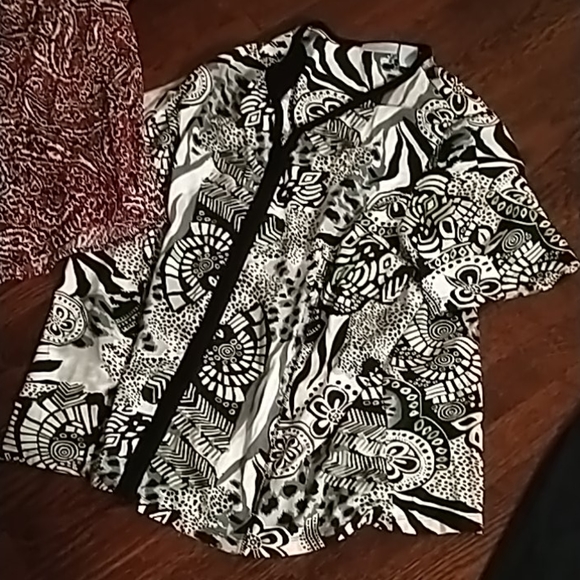 Blouse - Picture 3 of 4